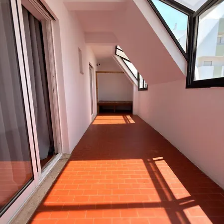 Amazing T3 Ribeirinha Apartmán